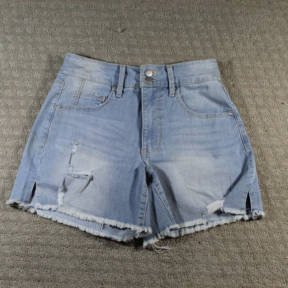 NWOT energie Size 5 Light Blue Frayed Hem Shorts - Picture 1 of 5